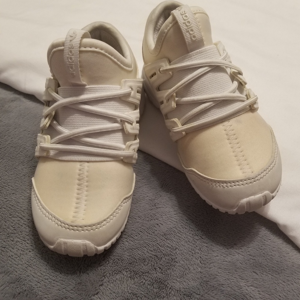 Adidas kicks